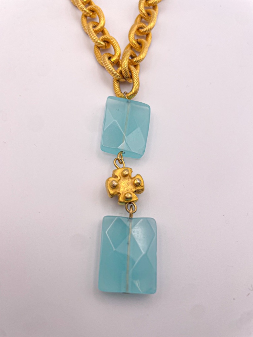 Susan Shaw Gold Plated Chain Necklace with Aqua Blue Glass Pendant - Picture 3 of 8